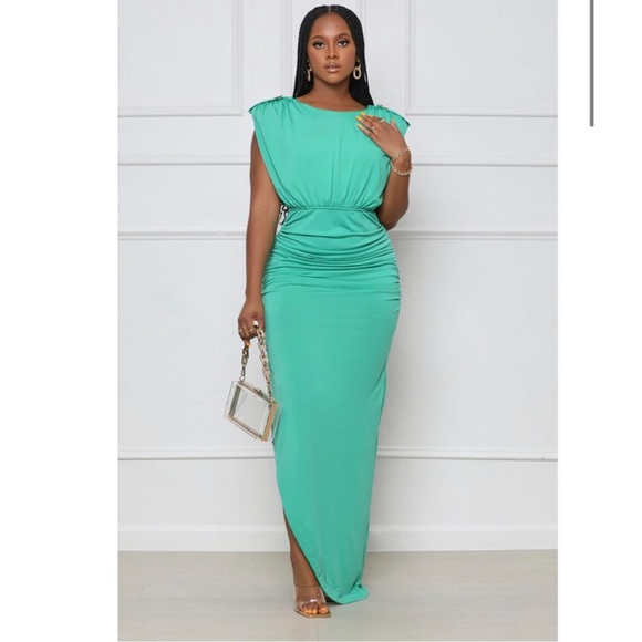 Top Notch Ruched Maxi Dress (Green) - Picture 1 of 3